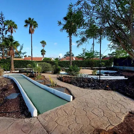Villa De Diseño Hidromasajes Terraza Y Piscina.