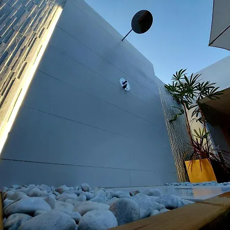 De Diseno Hidromasajes Terraza Y Piscina. * San Bartolome de Tirajana (Gran Canaria)