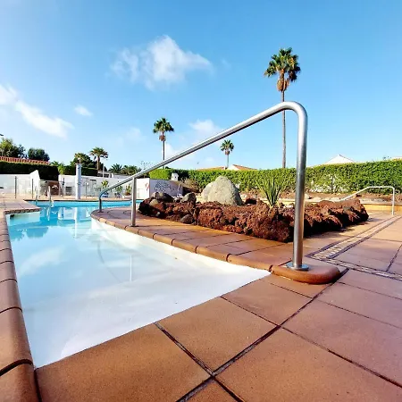 Villa De Diseno Hidromasajes Terraza Y Piscina. San Bartolome de Tirajana (Gran Canaria)