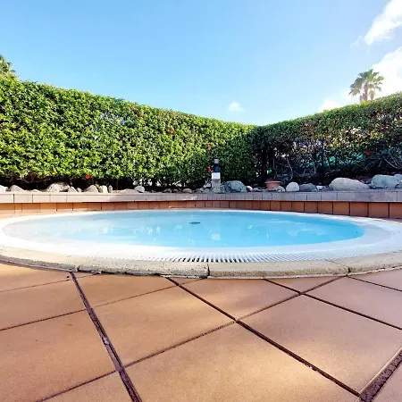 Villa De Diseno Hidromasajes Terraza Y Piscina. San Bartolome de Tirajana (Gran Canaria)
